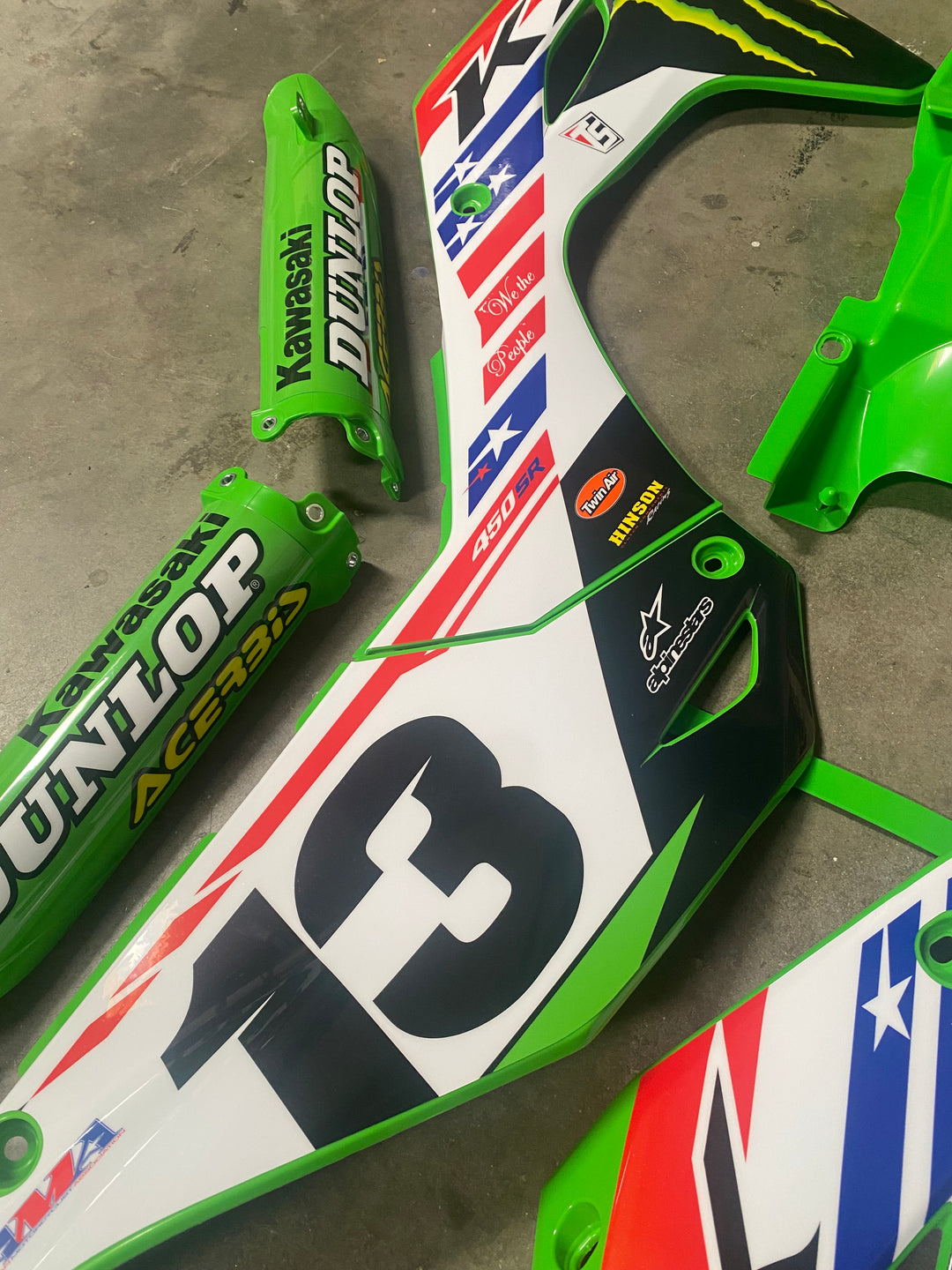 GRAPHICS AND PLASTIC KAWASAKI KX250 KX450 KX450SR KXF PRO CIRCUIT