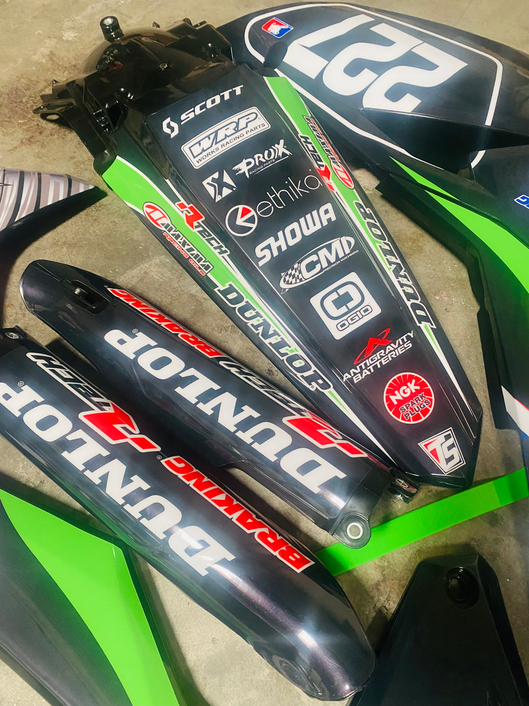 GRAPHICS AND PLASTIC KAWASAKI 2021-2024 KX250 2019-2023 KX450 KXF
