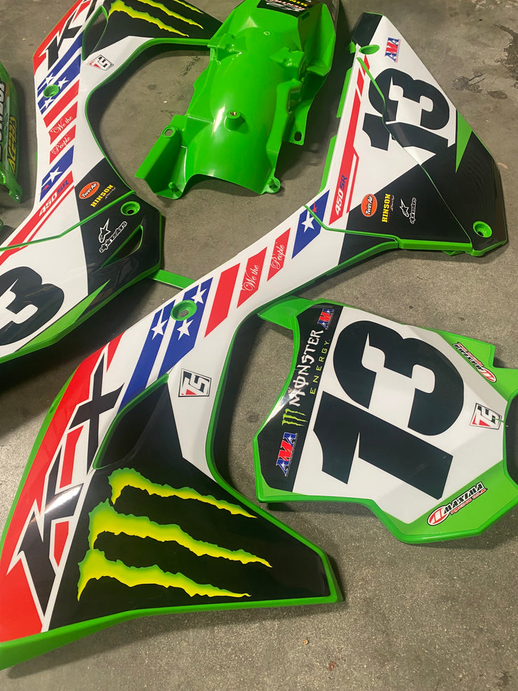 GRAPHICS AND PLASTIC KAWASAKI KX250 KX450 KX450SR KXF PRO CIRCUIT