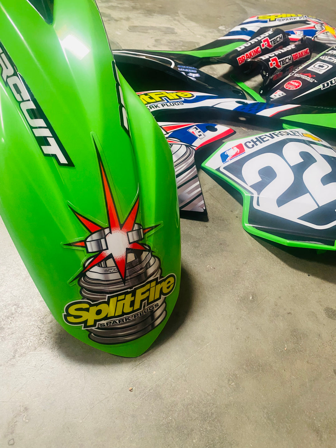 GRAPHICS AND PLASTIC KAWASAKI 2021-2024 KX250 2019-2023 KX450 KXF
