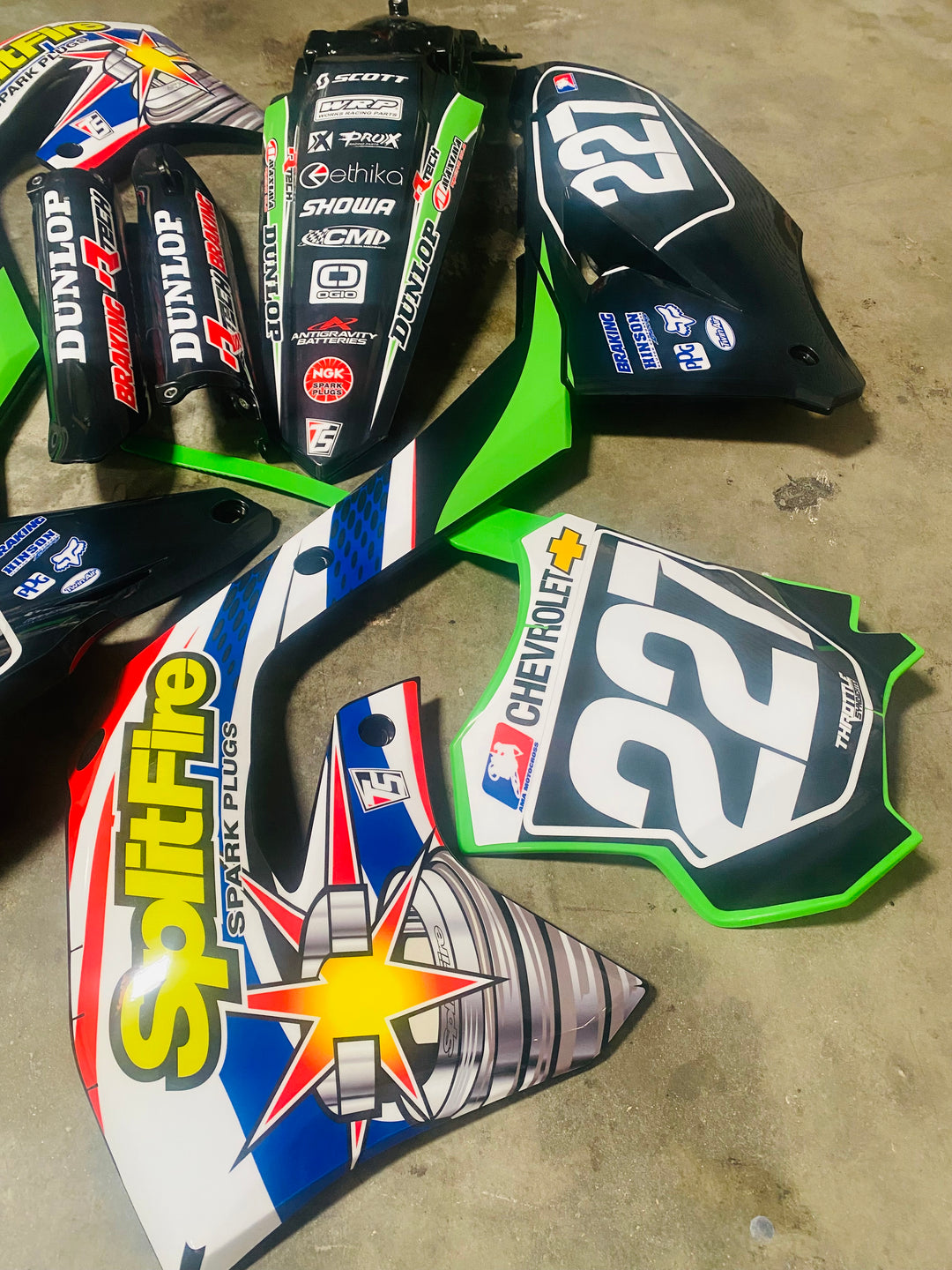 GRAPHICS AND PLASTIC KAWASAKI 2021-2024 KX250 2019-2023 KX450 KXF
