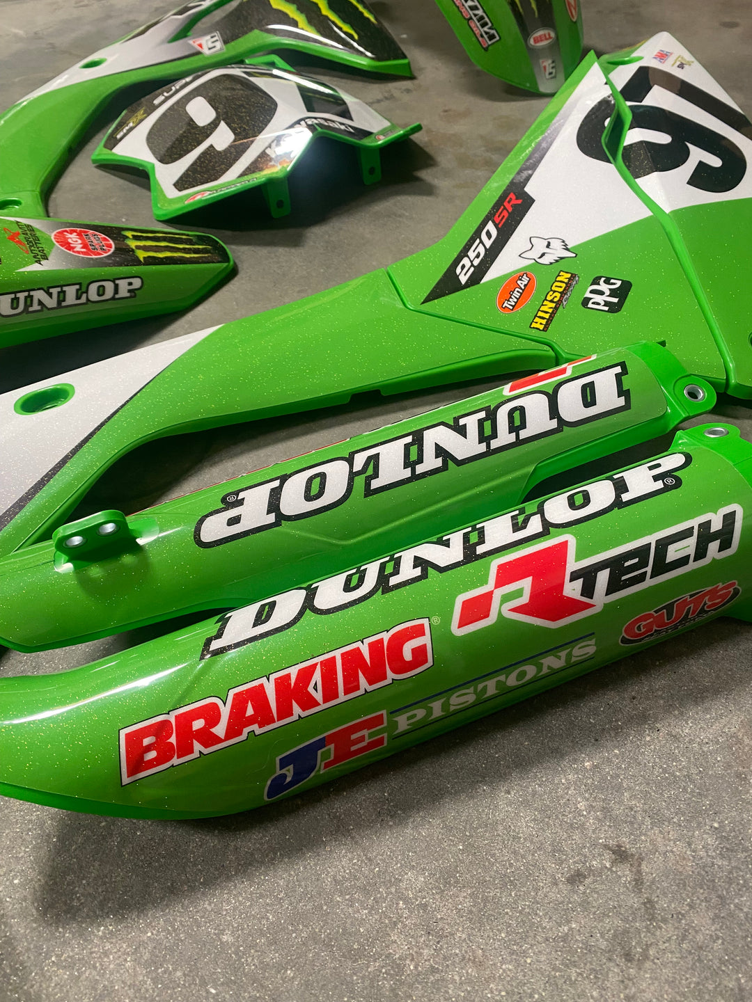GRAPHICS AND PLASTIC KAWASAKI 2025-2026 KX250 KX250SR KXF PRO