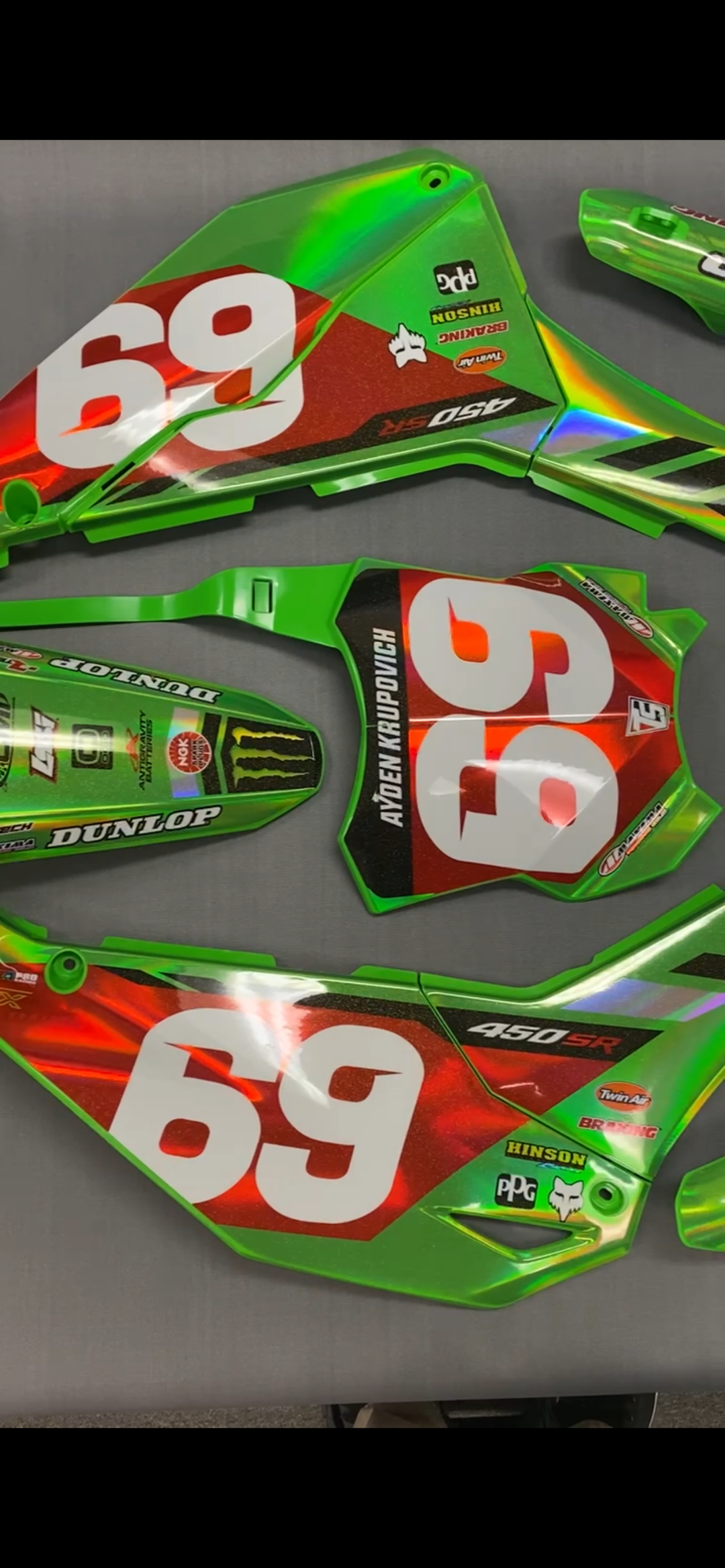 GRAPHICS AND PLASTIC KAWASAKI 2024-2026 KX450 KX450SR KXF PRO